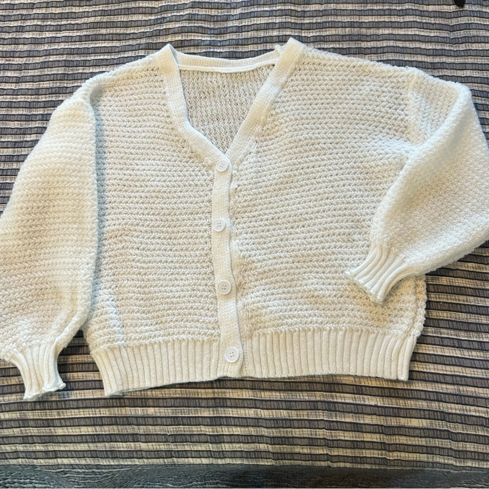 💝NWOT SHEIN Cozy White Women's Sweater